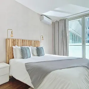 Apartamento Upscales By Lovelystay - Private Parking, Funchal (Madeira)